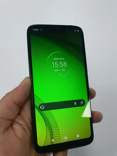 Celular Moto g7 Power funcionando perfeitamente.