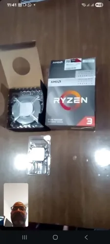 PROCESSADOR AMD RYZEN 3 3200G