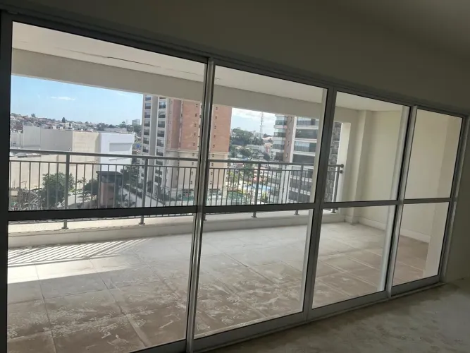 Porta Balcão Alumínio e Vidro - 4,80 x 2,22