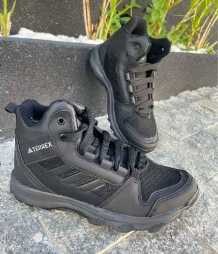 Basqueteira Terex adidas 
