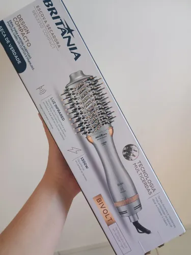 Escova secadora Britânia bivolt