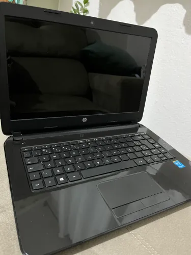 Notebook Core i5 4210U, 8GB de RAM, 224GB de SSD