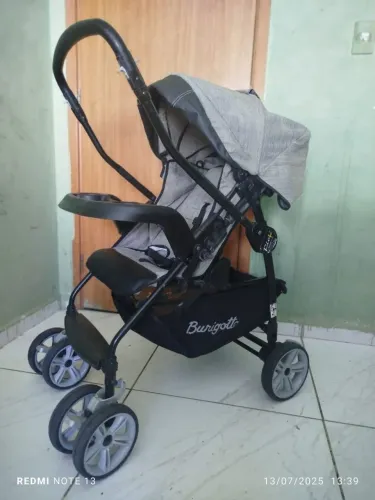Carrinho Burigotto reclinável 