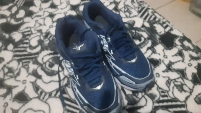 Vende-se tênis minutos azul e branco 44