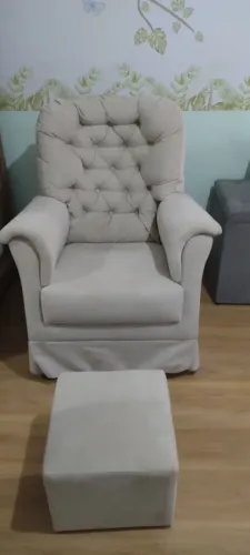 Poltrona de amamentação