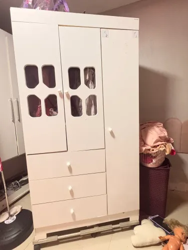 Guarda-roupa infantil 