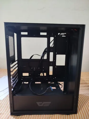 Gabinete aigo darkflash