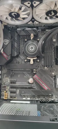 Placa mãe DDR4 rog strik b550 f gaming 