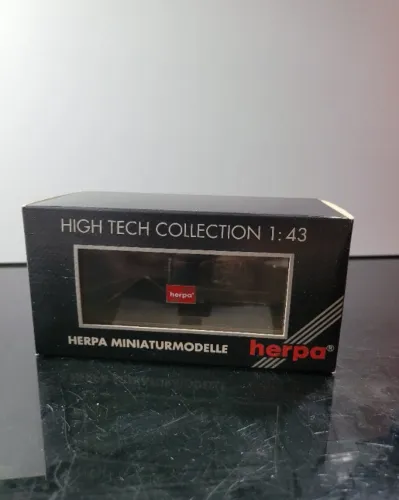Miniatura 1:43 Ferrari F40 Herpa edição limitada playboy 