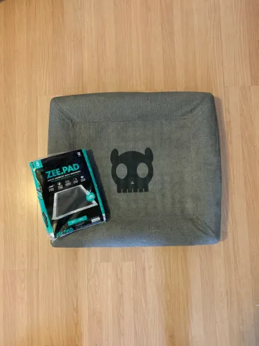 Cama Zee.Dog Skull - praticamente nova! Para pets- cachorros ou gatos