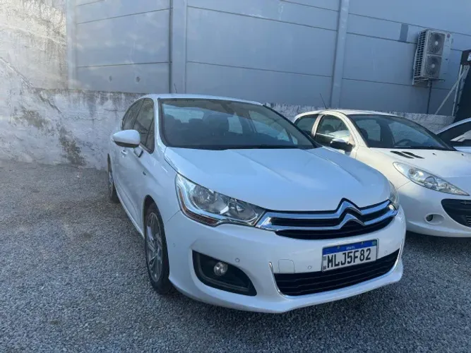Citroen C4 Lounge Exclusive 1.6 Turbo 4P Aut. 2014