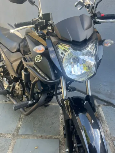 Yamaha YS 150 Fazer SED 2023 | Preta | Vendo ou troco por carro | 5600 kms