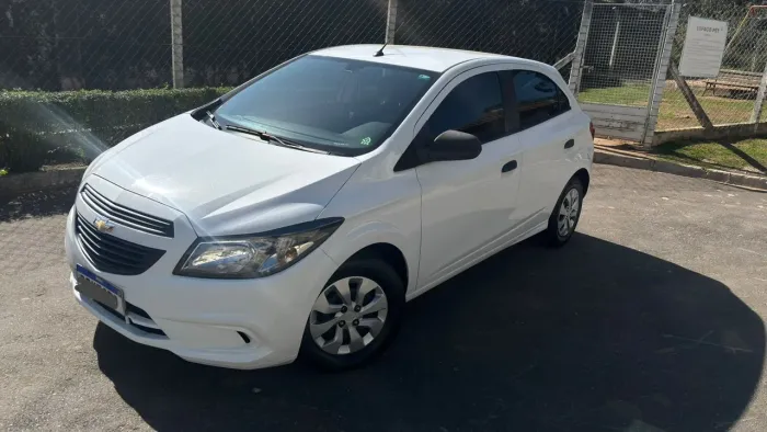 Chevrolet Onix JOY Hatch 1.0 8V Flex Mec. 4P 2019