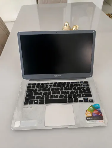 Notebook Positivo Motion Q323A