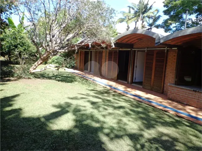 950 m² de terreno no Alto de Pinheiros. Excelente opção para retrofit.