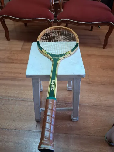 RAQUETE ANTIGA DE TENIS ADIDAS
