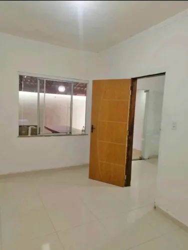 AM-vende-se casa em Serra