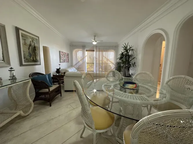Apartamento para Venda em Guarujá, Praia da Enseada, 3 dormitórios, 1 suíte, 3 banheiros,