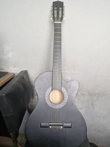 VIOLÃO ELETRÔNICO USADO
