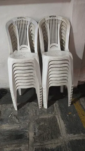 Mesas com cadeira
