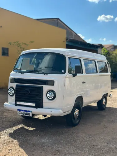 Volkswagen Kombi Standard 1.4 MI Total Flex 8V 2012