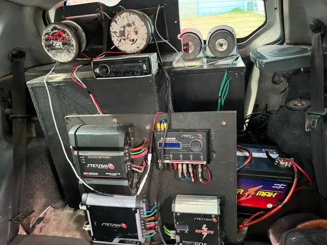 Som automotivo