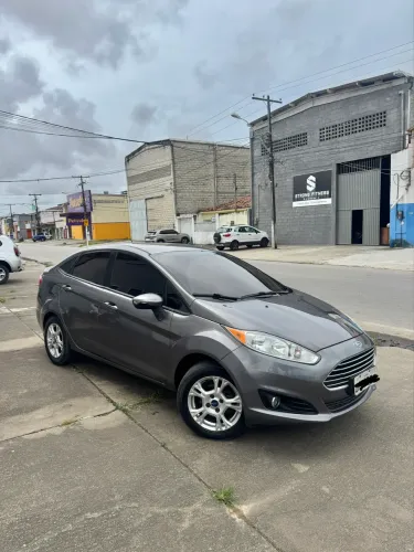 Ford Fiesta Sedan 1.6 16V Flex Aut. 2014