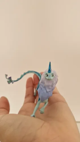 Ornamento Disney Hallmark Dragão Sisu Raya e O Último Dragão