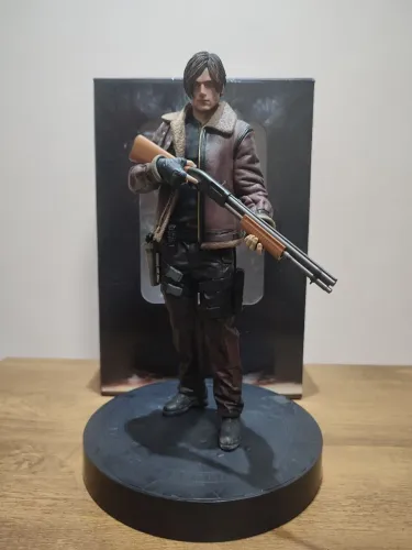 Leon S Kennedy RE4 remake