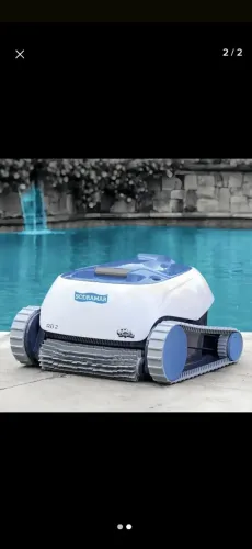 Robô aspirador de piscina