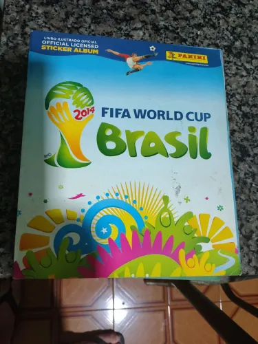 Álbum de figurinhas completo