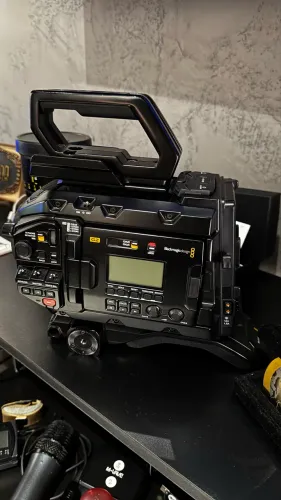 Blackmagic Ursa Broadcast G2 - OPORTUNIDADE