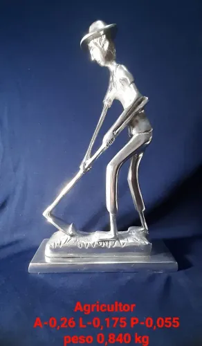 Escultura Agricultor