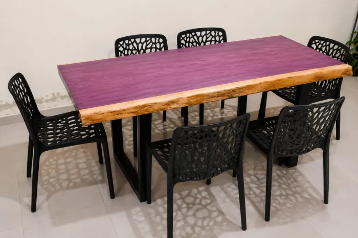 Mesa roxinho com pés de metalon 4 e 6 lugares