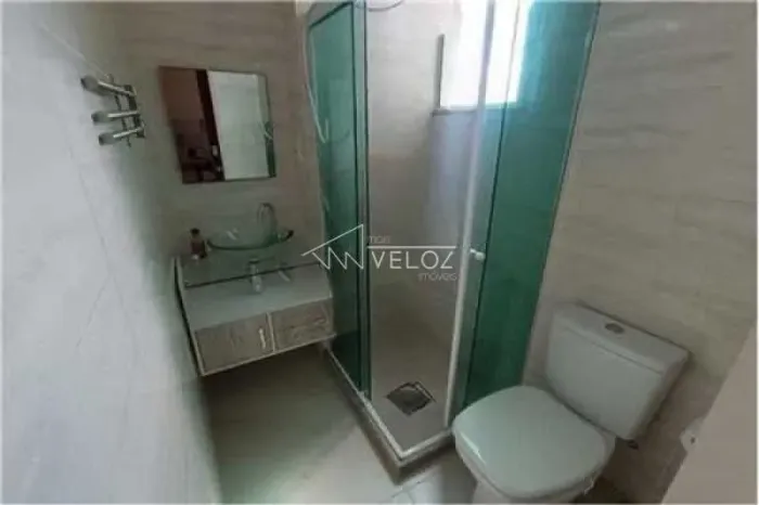 Kitnet/Conjugado : / Residencial / Centro