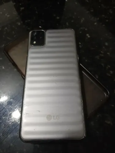Celular LG K52