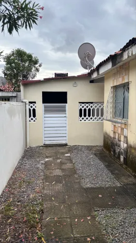 Oportunidade! Linda Casa à Venda - Excelente Localização e Ótimo Custo-Benefício