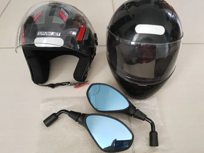 Capacetes e Retrovisor 