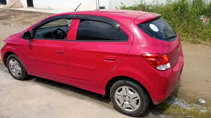 Imagem de Chevrolet Onix Hatch LT 1.0 8V Flex Power Mec. 4P 2015