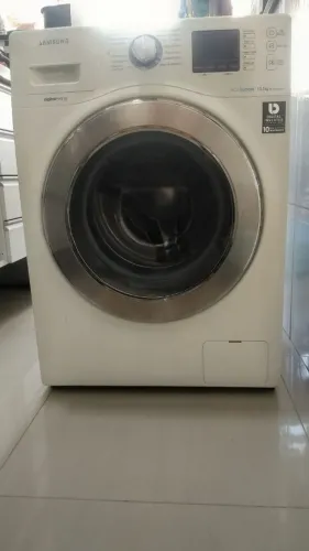 Máquina de Lavar Samsung Eco Bubble 10,1 kg - WF106U4SAWQ