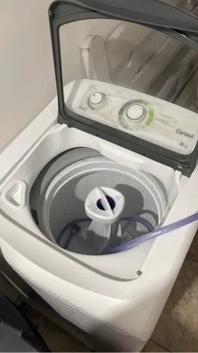 VENDO MÁQUINA DE LAVAR 