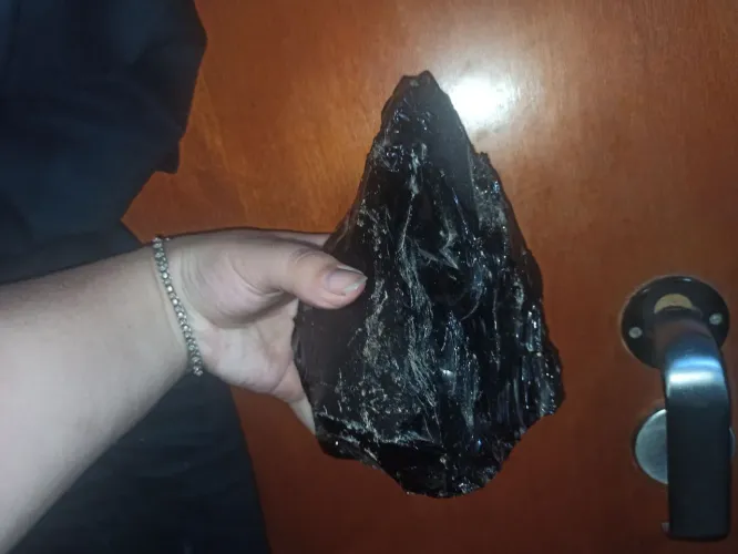 Pedra bruta obsidiana negra 