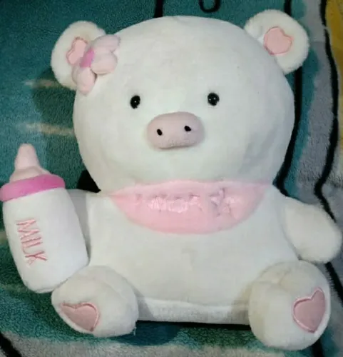 Pelúcia TOFU Baby Pig With Milk versão nacional