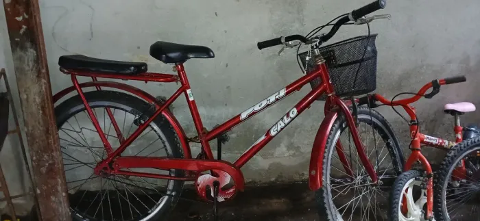 bicicleta reduzida vendo ou troco por aro 24por aro 24