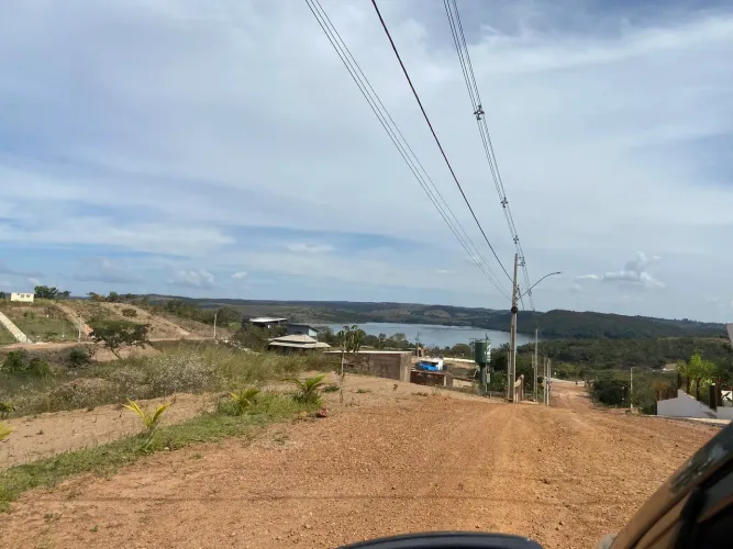 Vendo ou troco em carro ágio de loto com vista pro lago Corumbá 4