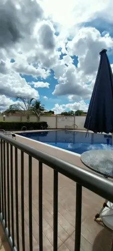 "Ótima Casa 3/4 em Condomínio Fechado com área de Lazer Completa e 02 Vagas de Garagem Co