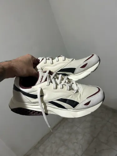 Tenis reebok tamanho 44