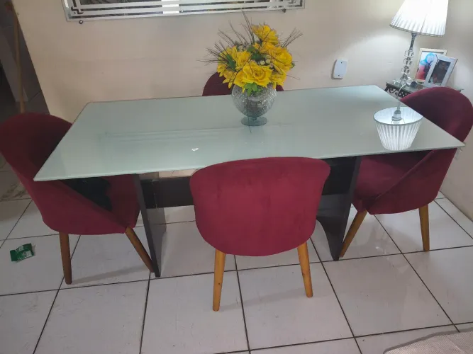 Mesa leitosa 6 lugares