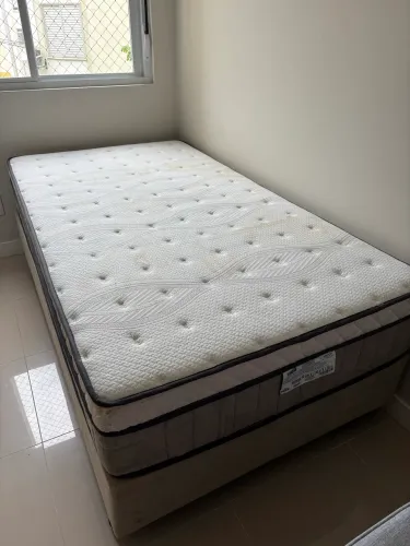 Cama viúva + box