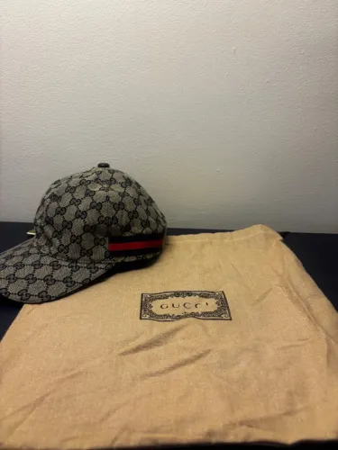 Boné Gucci canvas